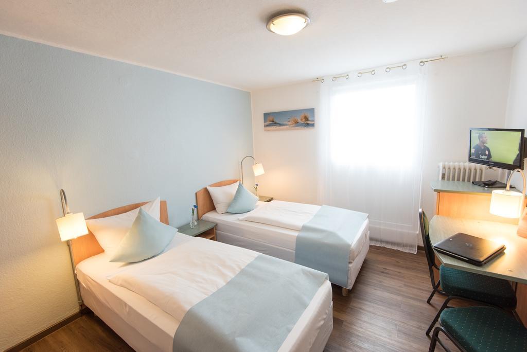 Residenz Hotel וופרטל מראה חיצוני תמונה