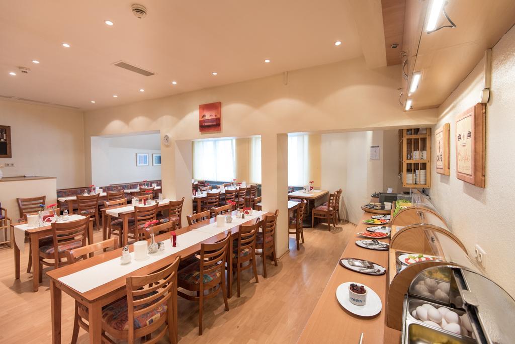 Residenz Hotel וופרטל מראה חיצוני תמונה